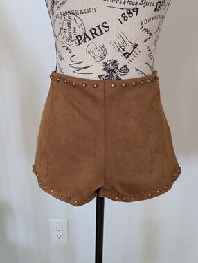 LOVE TREE | Women's Brown Studded Faux Suede Mini High-Waisted Shorts
